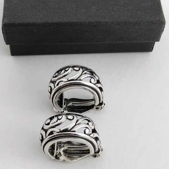 Silpada RARE Vintage CLIP-ON
Sterling Silver Filigree Scroll
Hoop Earrings - Picture 4 of 10